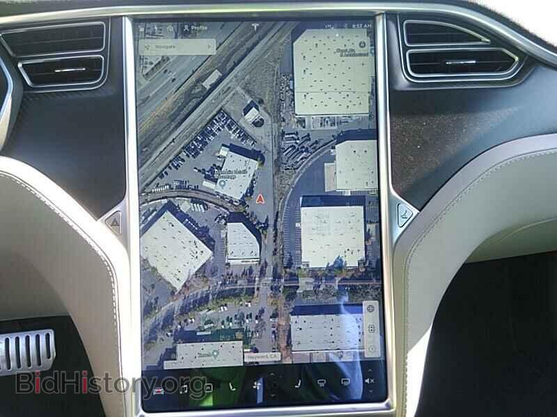 2015 Tesla Model S - VIN: 5YJSA1H44FF090721 - Photo 4