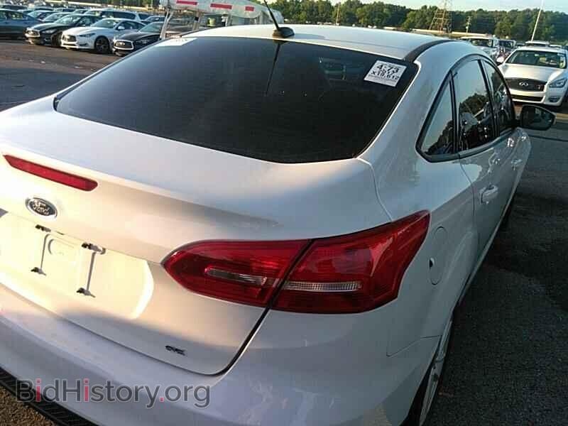2017 Ford Focus - VIN: 1FADP3F23HL253921 - Фото 2