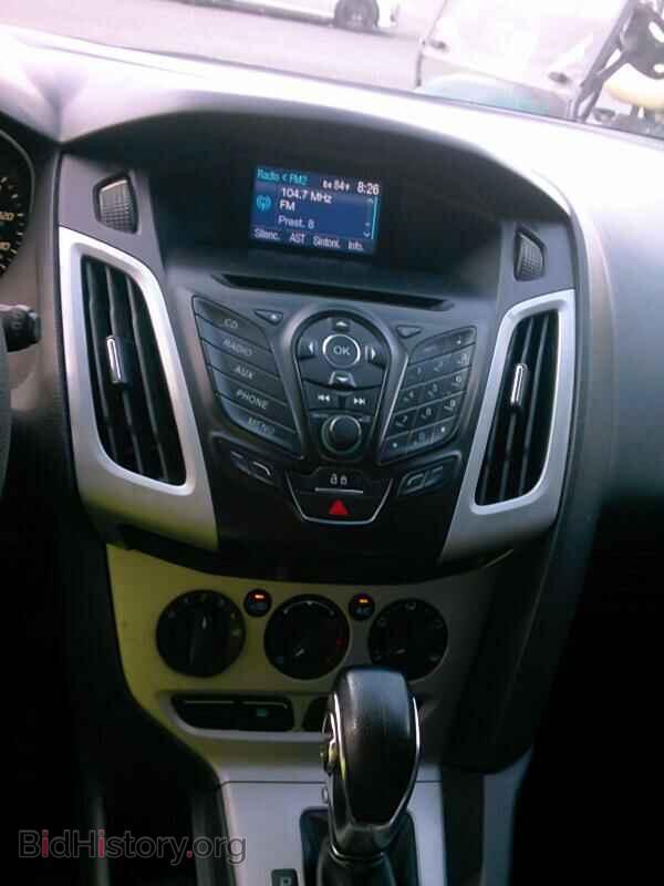 2013 Ford Focus - VIN: 1FADP3K22DL206265 - Фото 4