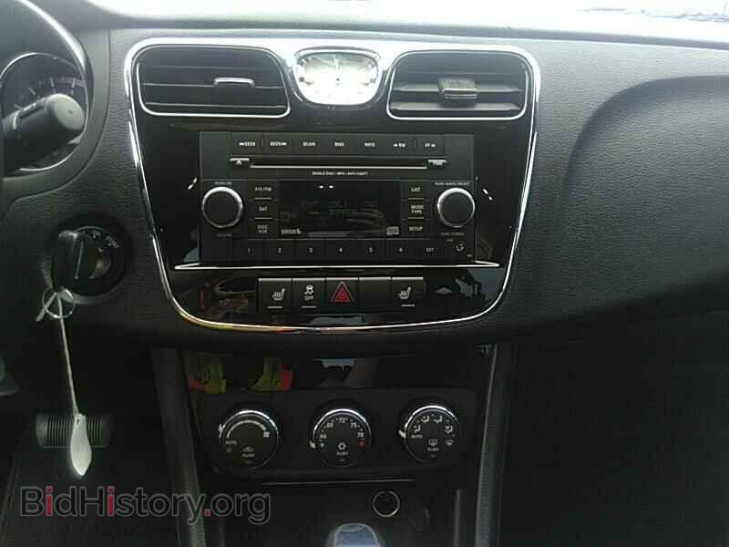 2013 Chrysler 200 - VIN: 1C3CCBBBXDN543609 - Фото 4