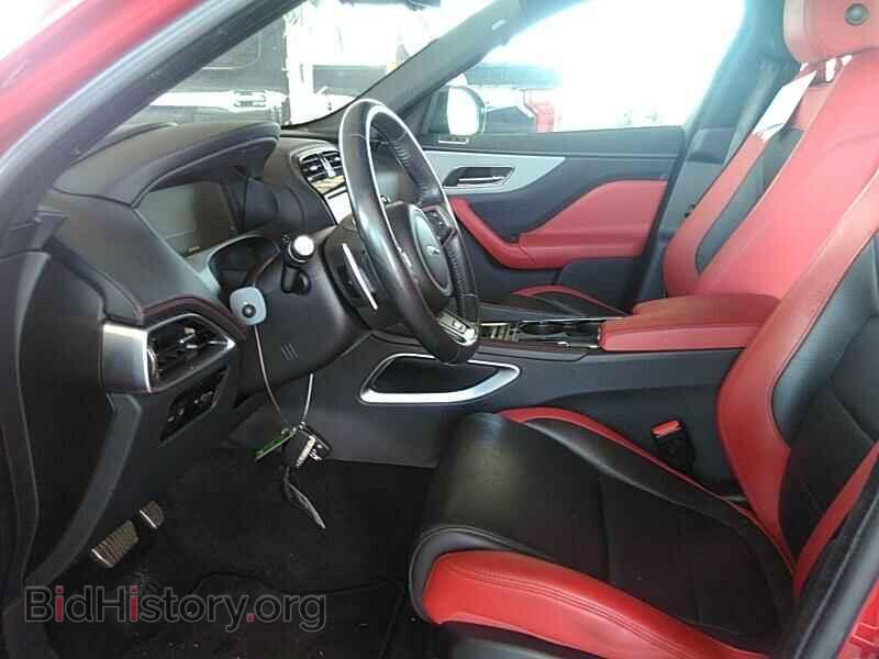 2017 Jaguar F-PACE - VIN: SADCM2BV4HA082573 - Фото 3
