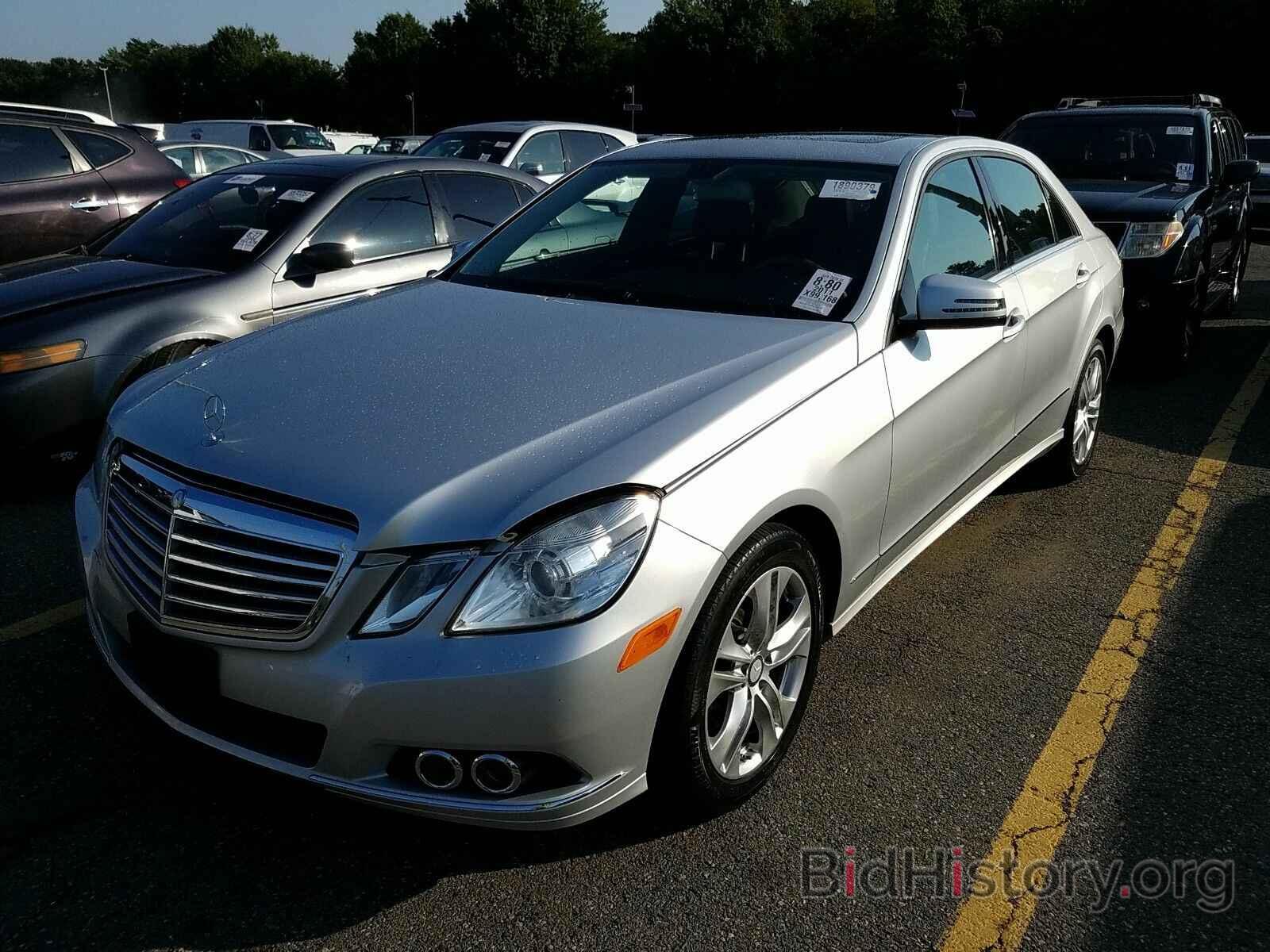 Photo WDDHF8HB7BA455601 - Mercedes-Benz E-Class 2011