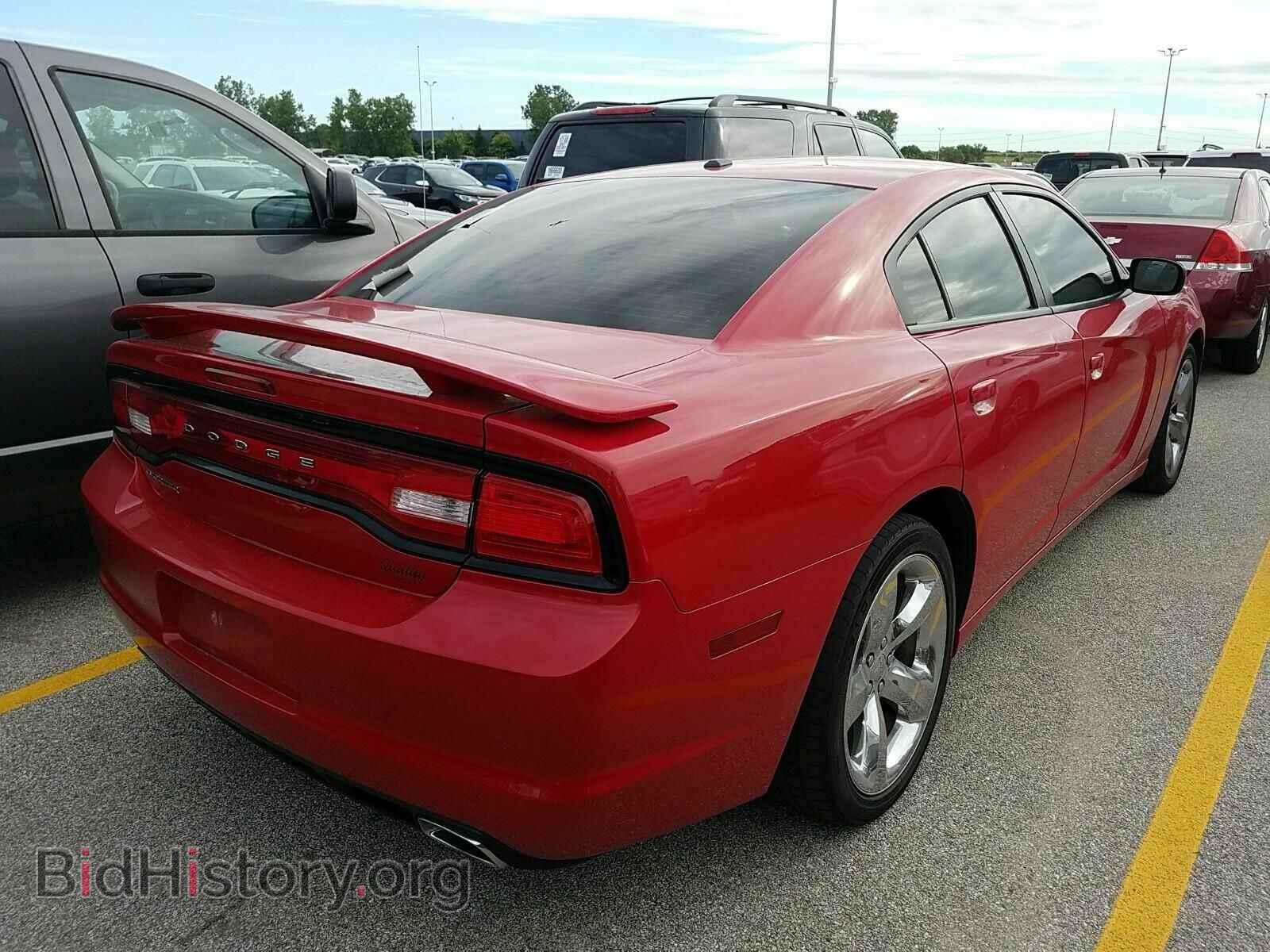 2012 Dodge Charger - VIN: 2C3CDXHG1CH207321 - Photo 2