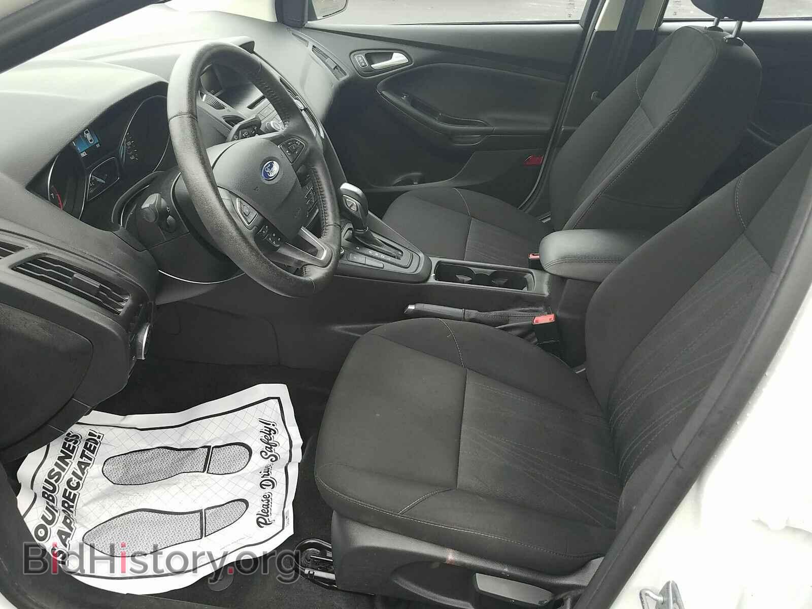 2016 Ford Focus - VIN: 1FADP3F22GL292241 - Фото 3