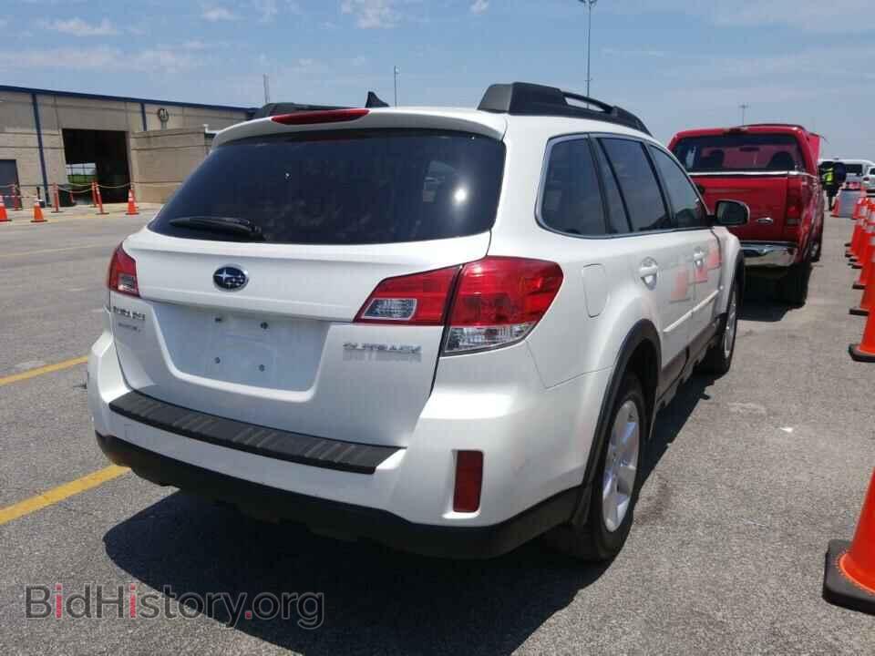 2014 Subaru Outback - VIN: 4S4BRCCC4E3250476 - Фото 2