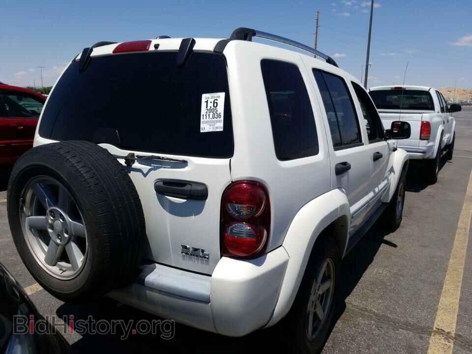 2005 Jeep Liberty - VIN: 1J4GK58K25W683023 - Фото 2