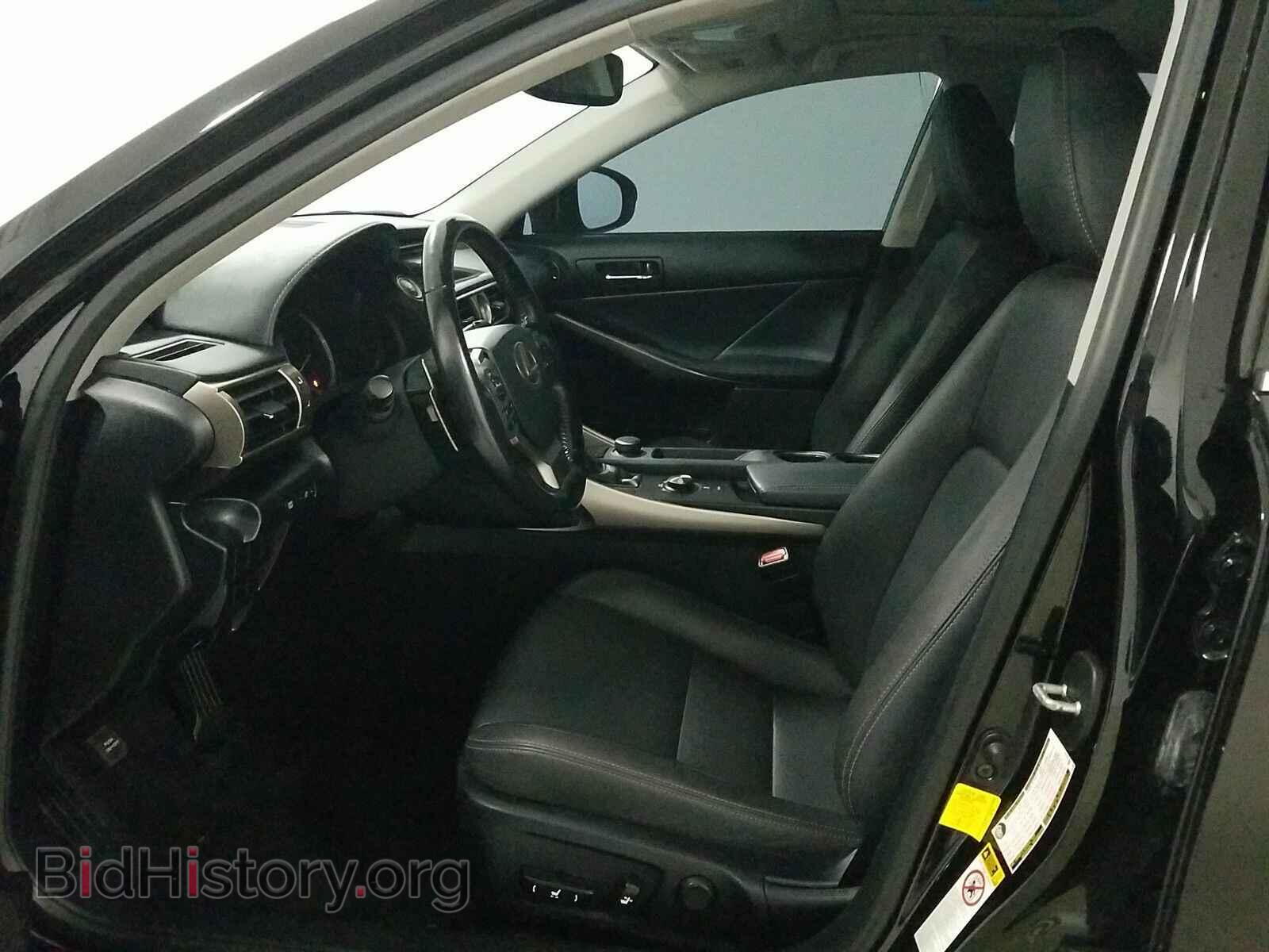 2016 Lexus IS 200t - VIN: JTHBA1D2XG5002700 - Фото 7
