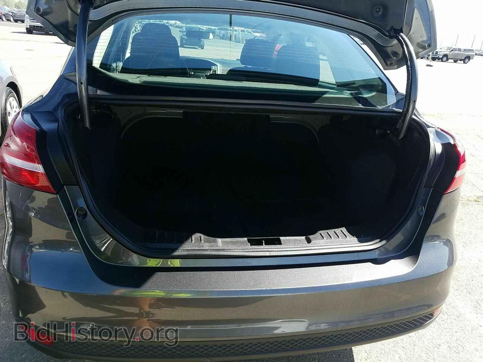 2017 Ford Focus - VIN: 1FADP3F26HL300147 - Фото 7