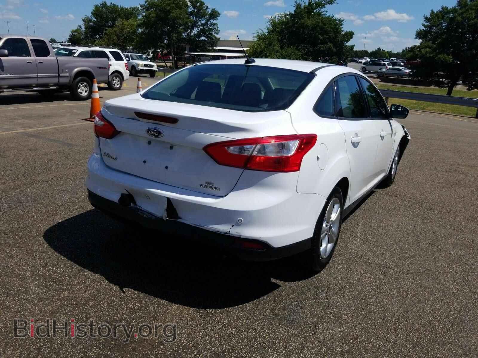 2013 Ford Focus - VIN: 1FADP3F21DL338380 - Photo 2