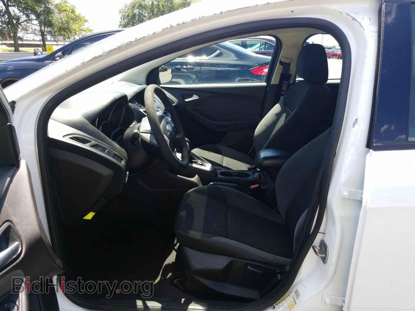 2013 Ford Focus - VIN: 1FADP3F21DL338380 - Photo 3