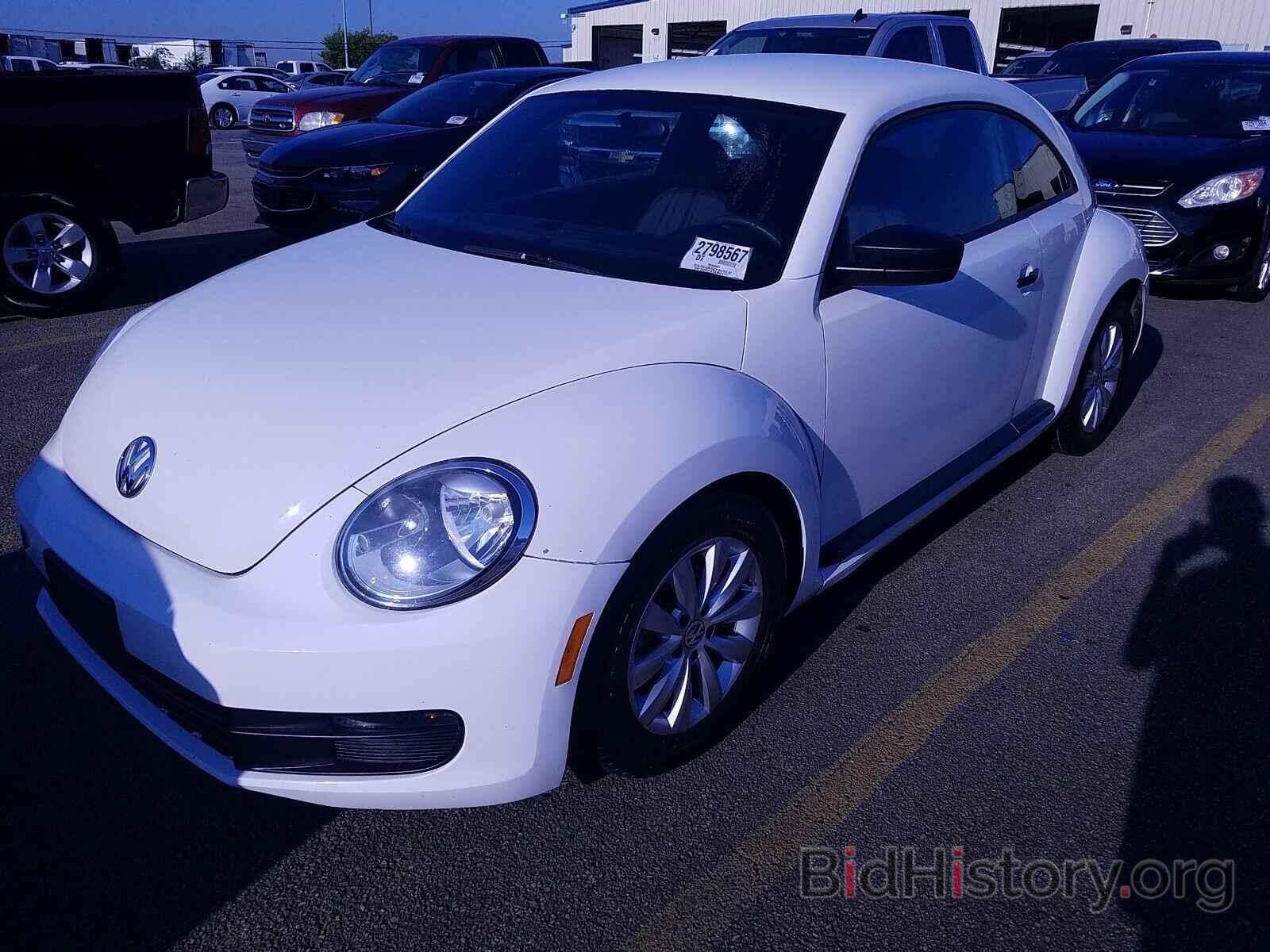 Photo 3VWFP7AT3EM609723 - Volkswagen Beetle Coupe 2014