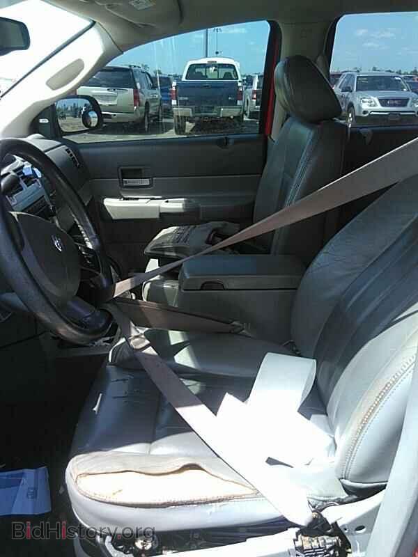 2005 Dodge Durango - VIN: 1D4HB58D85F544500 - Photo 3