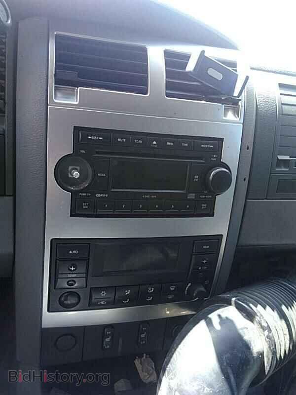 2005 Dodge Durango - VIN: 1D4HB58D85F544500 - Photo 4
