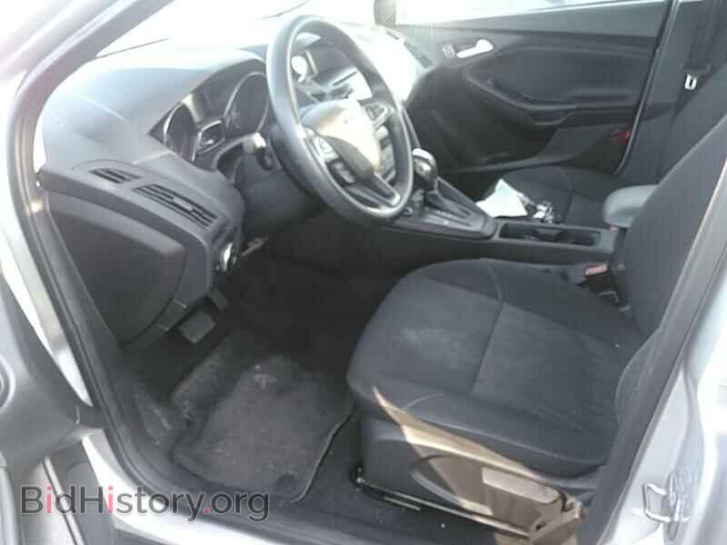2016 Ford Focus - VIN: 1FADP3K25GL359470 - Фото 3