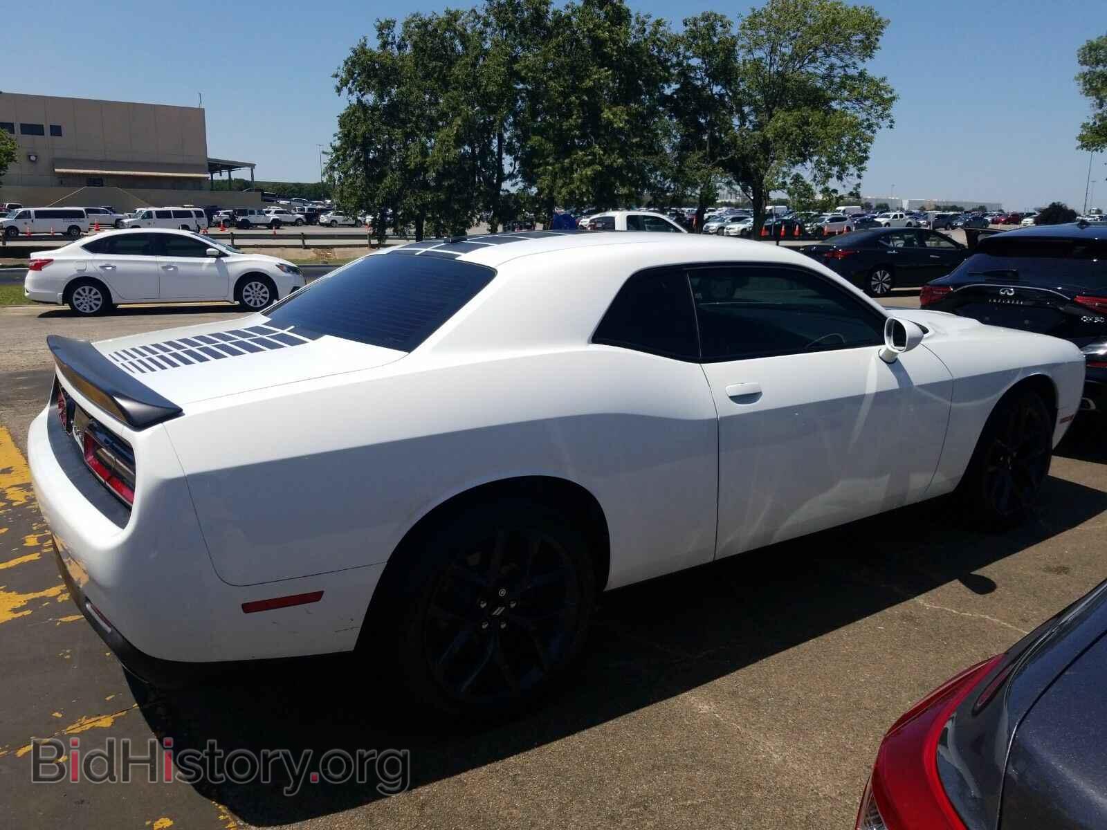 2019 Dodge Challenger - VIN: 2C3CDZAG3KH521119 - Photo 2