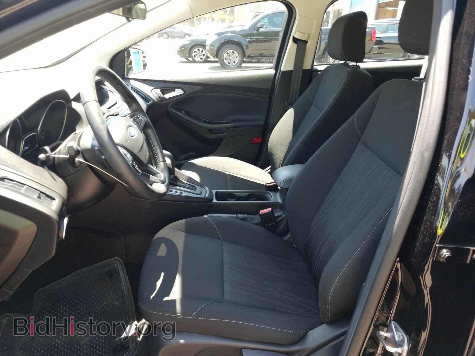 2016 Ford Focus - VIN: 1FADP3K27GL369644 - Фото 3
