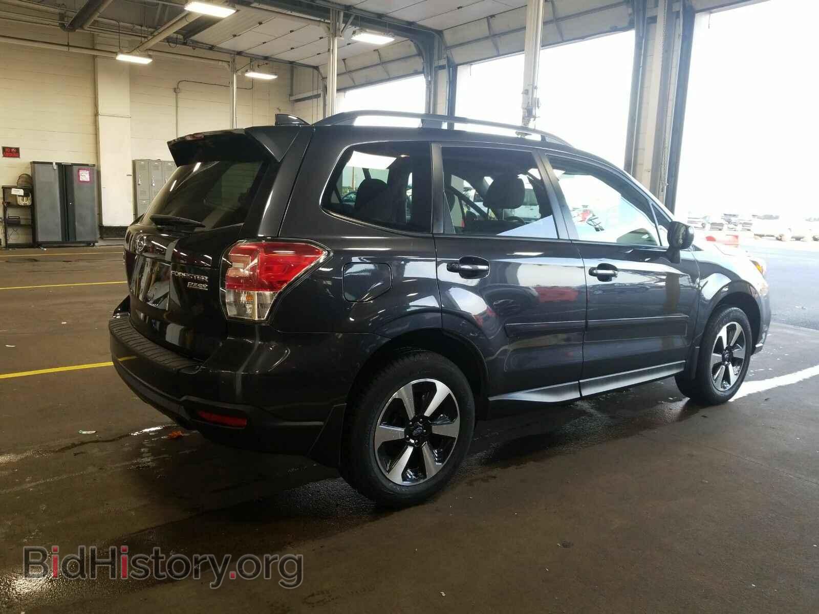 2017 Subaru Forester - VIN: JF2SJAEC8HH402412 - Фото 2