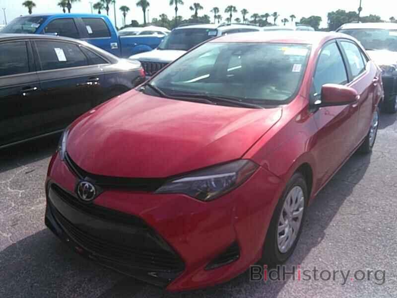 Photo 5YFBURHE5HP602055 - Toyota Corolla 2017