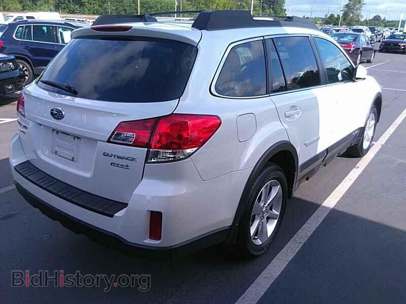 2014 Subaru Outback - VIN: 4S4BRBLC4E3317703 - Фото 2