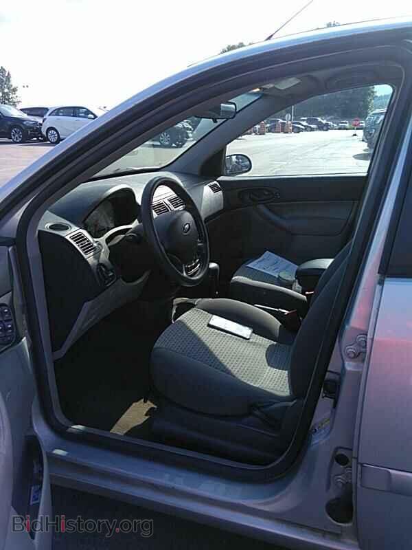 2007 Ford Focus - VIN: 1FAFP34N07W112016 - Photo 3