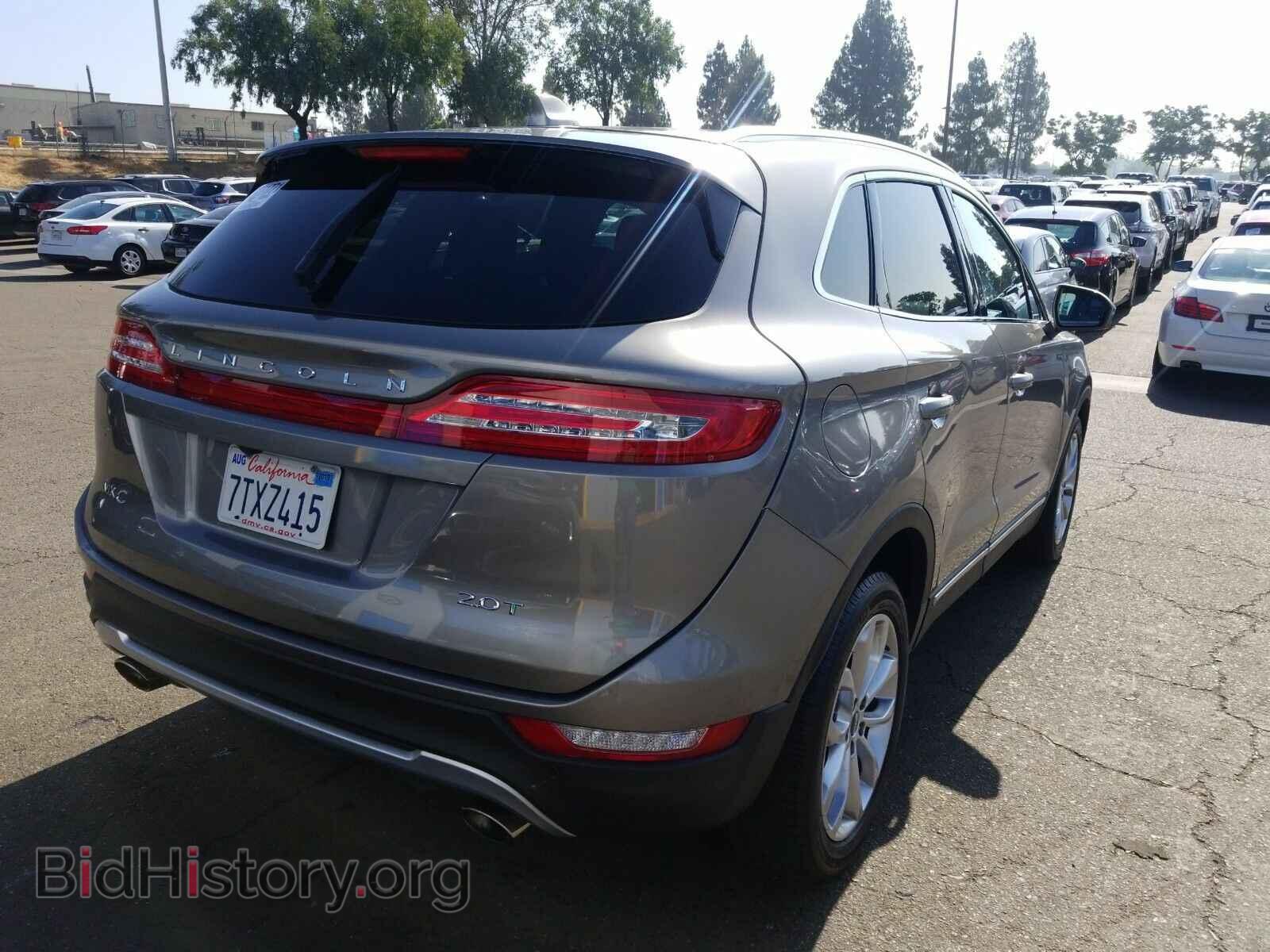 2017 Lincoln MKC - VIN: 5LMCJ2C96HUL14281 - Фото 2