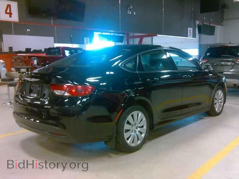 2016 Chrysler 200 - VIN: 1C3CCCFB1GN190584 - Фото 2