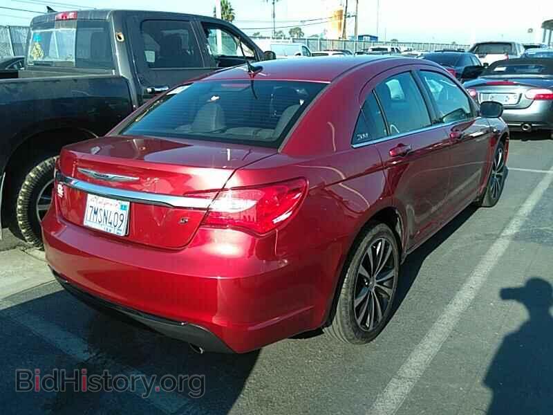 2013 Chrysler 200 - VIN: 1C3CCBBG8DN745795 - Фото 2