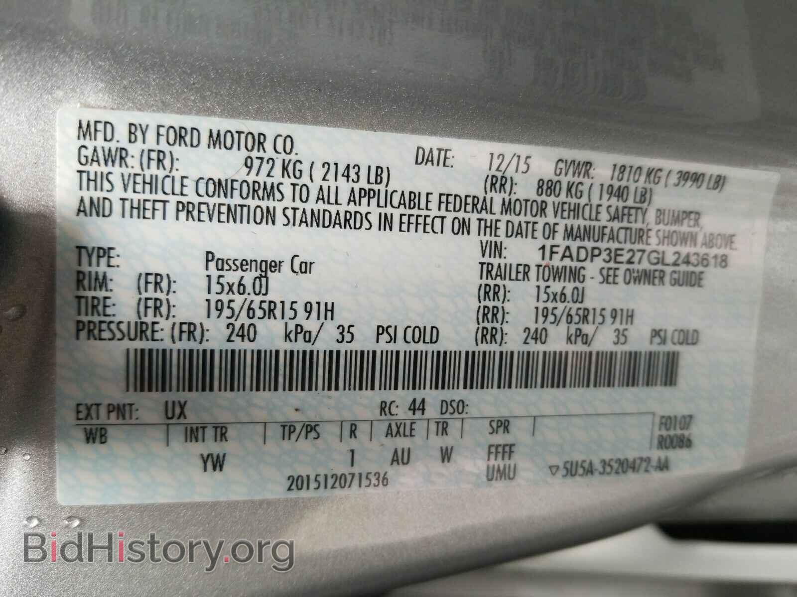2016 Ford Focus - VIN: 1FADP3E27GL243618 - Photo 6