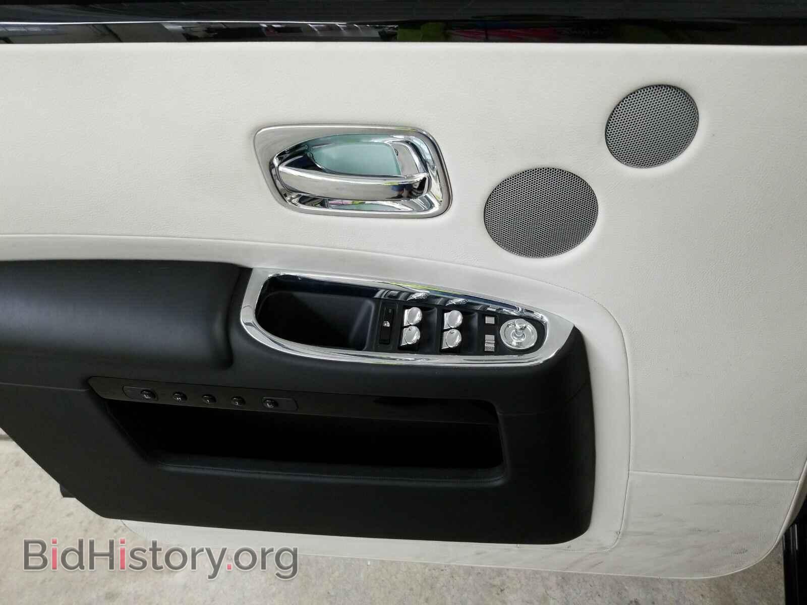 2015 Rolls-Royce Ghost - VIN: SCA664S50FUX53321 - Фото 9