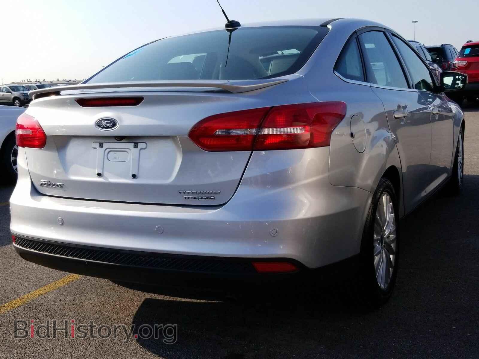 2016 Ford Focus - VIN: 1FADP3J29GL280417 - Photo 2