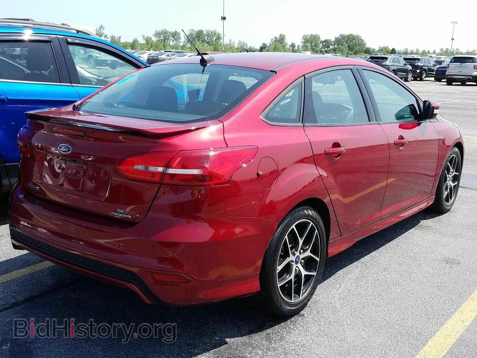 2016 Ford Focus - VIN: 1FADP3F20GL215836 - Photo 2
