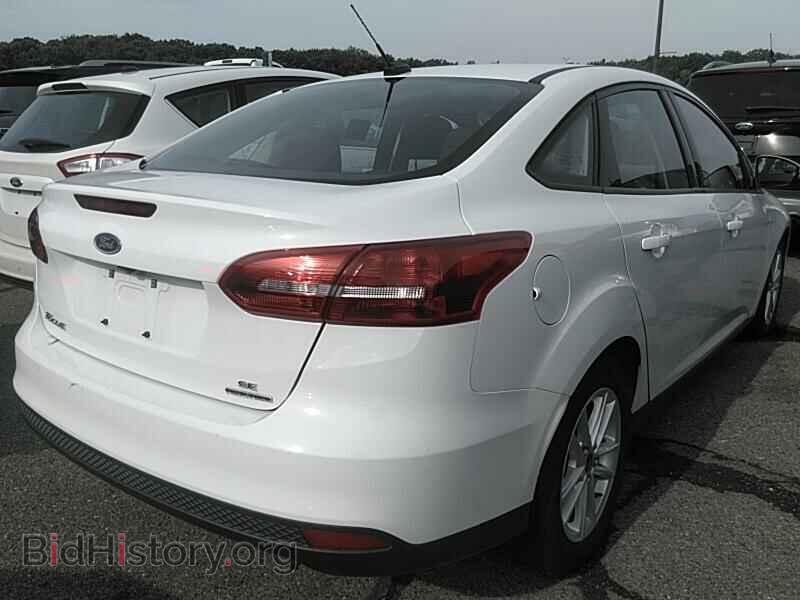 2016 Ford Focus - VIN: 1FADP3F23GL244229 - Photo 2