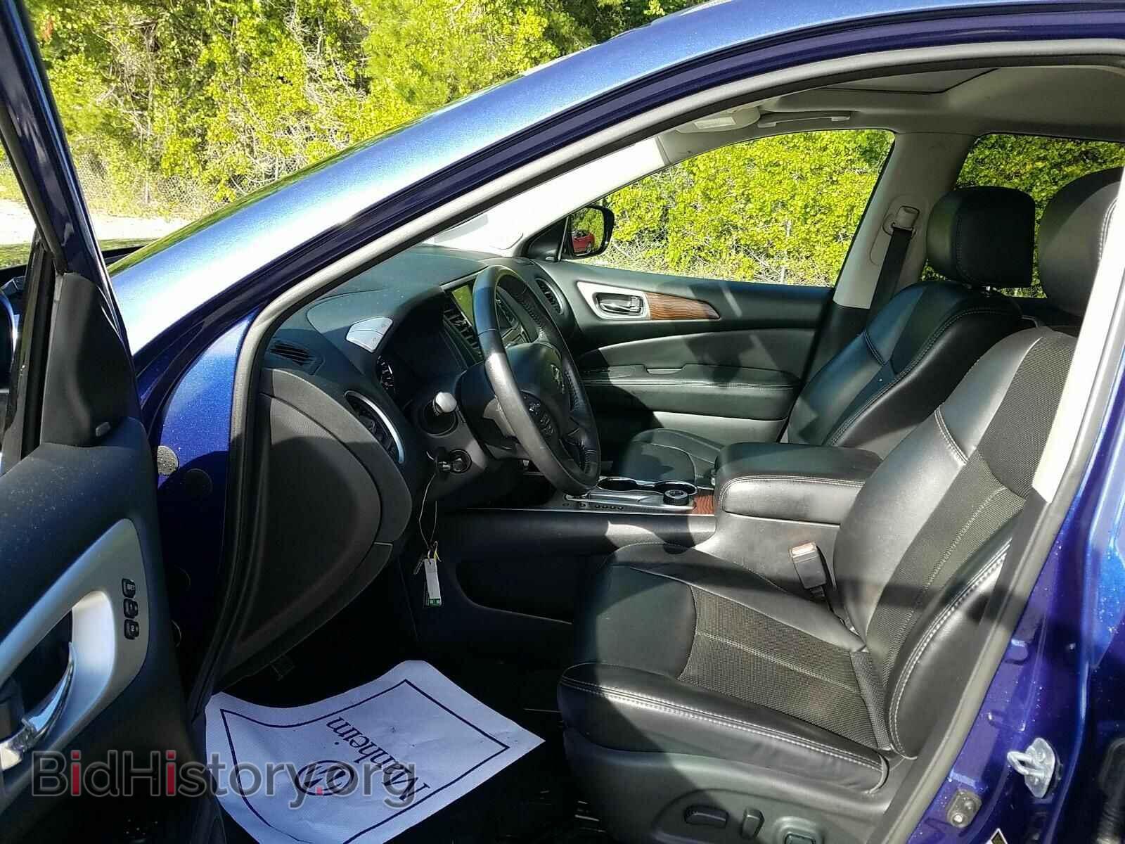 2017 Nissan Pathfinder - VIN: 5N1DR2MMXHC613099 - Photo 3