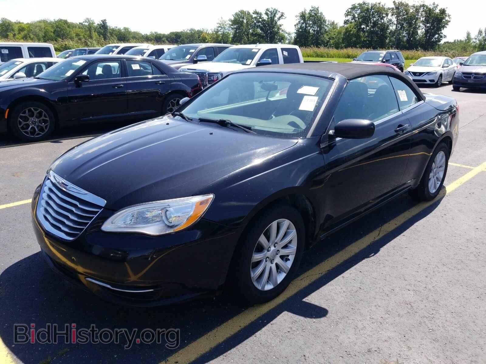 Photo 1C3BCBEB1DN526737 - Chrysler 200 2013