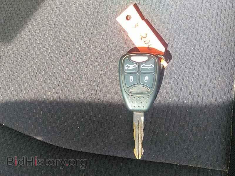 2013 Chrysler 200 - VIN: 1C3BCBEB1DN526737 - Photo 21