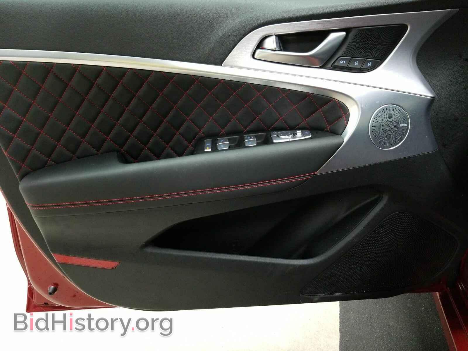 2019 Genesis G70 - VIN: KMTG34LE6KU021839 - Фото 9