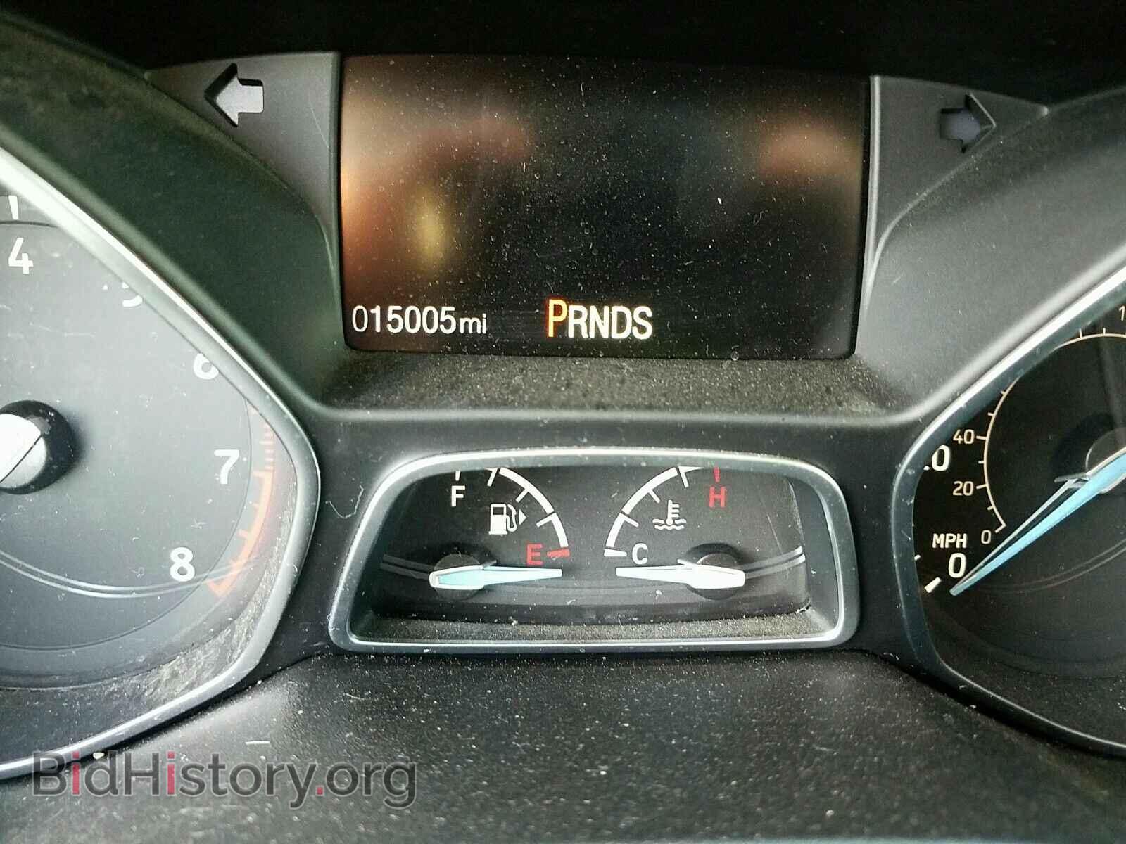 2016 Ford Focus - VIN: 1FADP3F23GL268045 - Photo 5