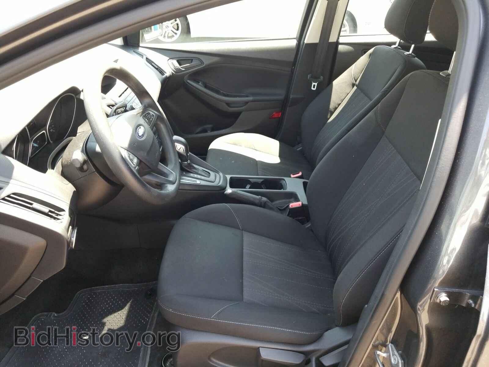 2017 Ford Focus - VIN: 1FADP3E28HL344099 - Фото 3