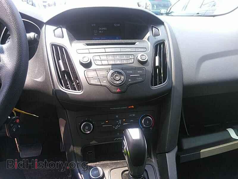 2016 Ford Focus - VIN: 1FADP3K24GL252068 - Фото 4