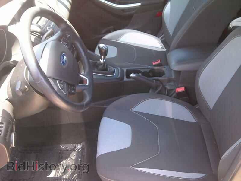 2017 Ford Focus - VIN: 1FADP3L95HL208061 - Фото 3