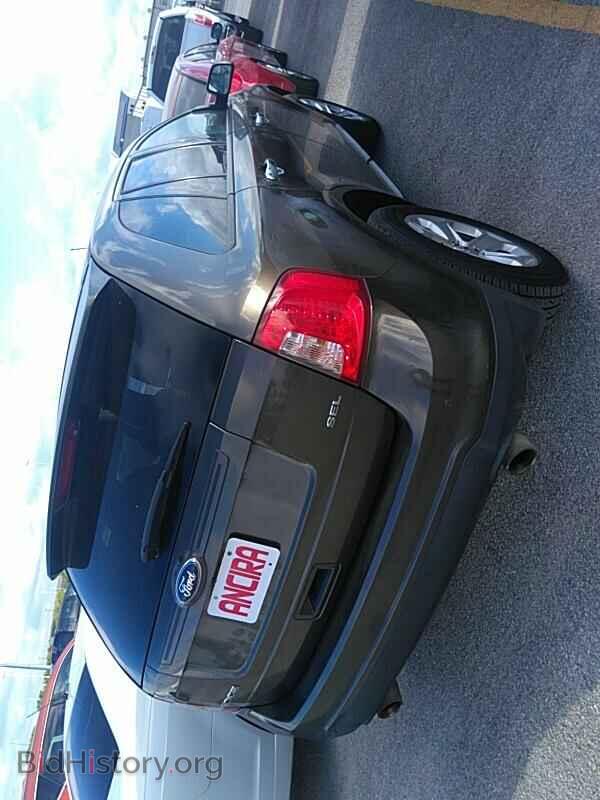 2011 Ford Edge - VIN: 2FMDK3JC7BBB21322 - Photo 2