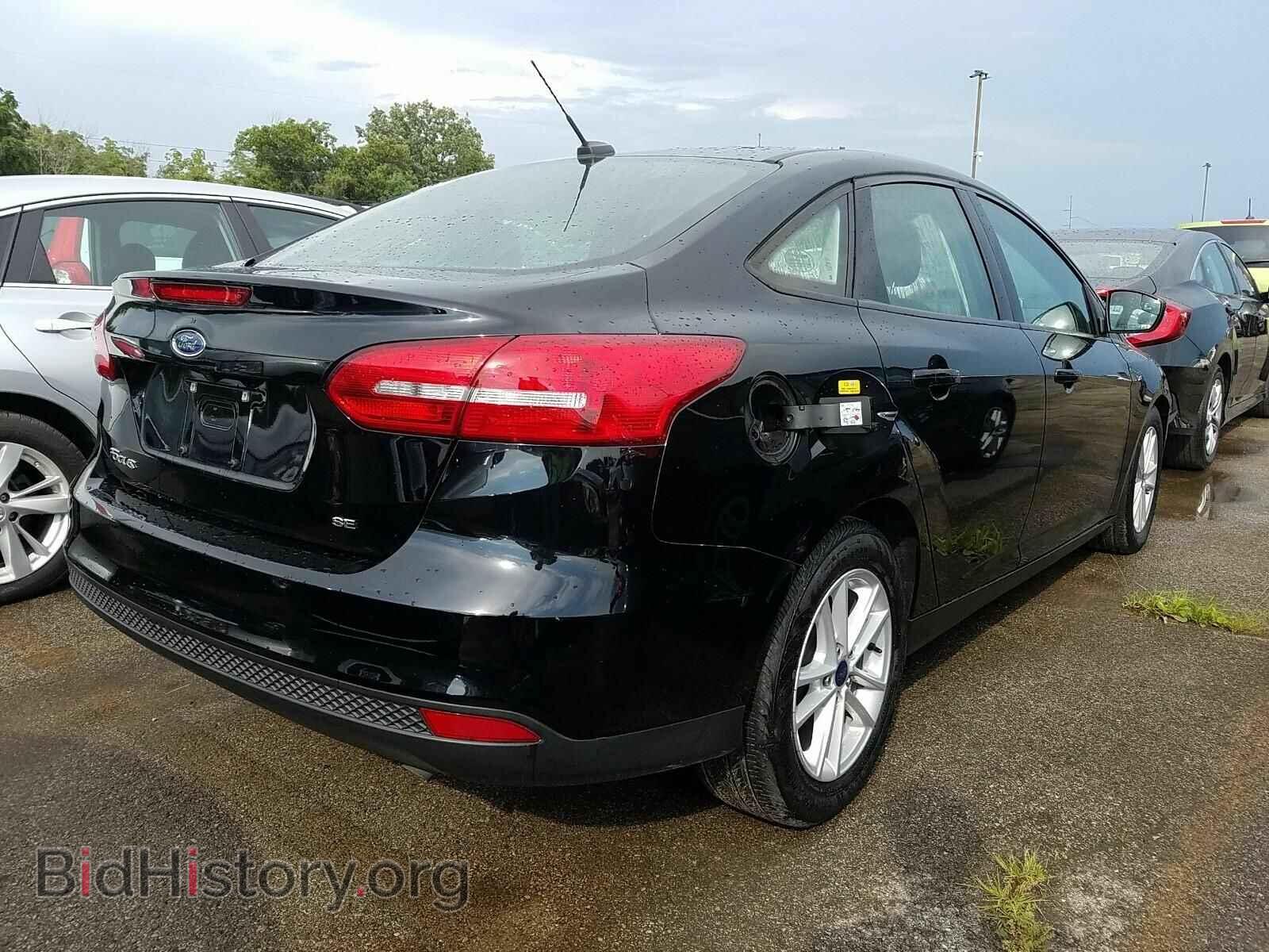 2017 Ford Focus - VIN: 1FADP3F28HL283237 - Фото 2