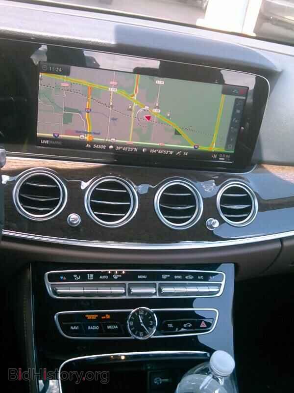 2018 Mercedes-Benz E-Class - VIN: WDDZF4KB9JA370683 - Фото 4