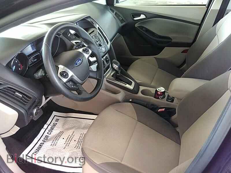 2014 Ford Focus - VIN: 1FADP3F23EL204004 - Photo 3