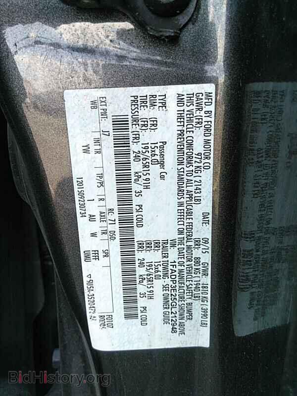 2016 Ford Focus - VIN: 1FADP3E25GL212948 - Photo 6