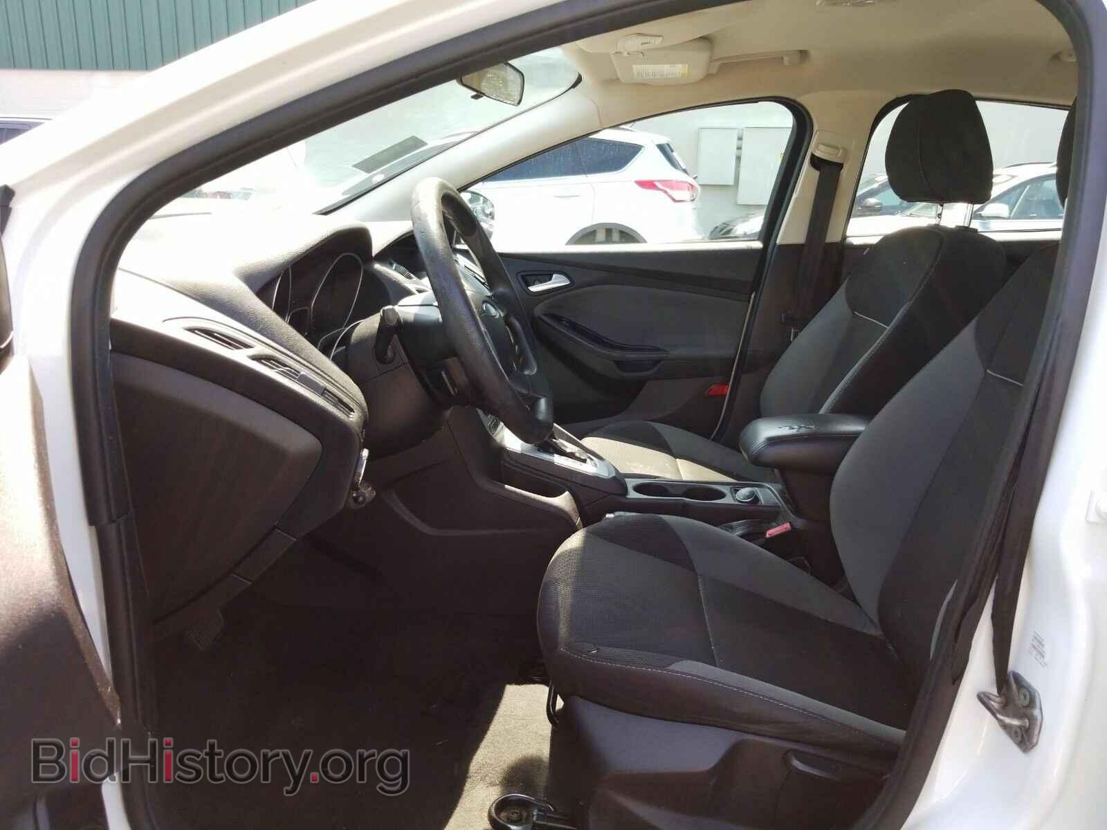 2013 Ford Focus - VIN: 1FADP3F28DL320880 - Фото 3