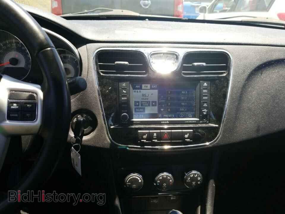2012 Chrysler 200 - VIN: 1C3CCBCG3CN107595 - Фото 4