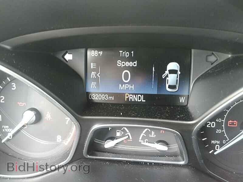 2016 Ford Focus - VIN: 1FADP3F20GL281321 - Photo 5