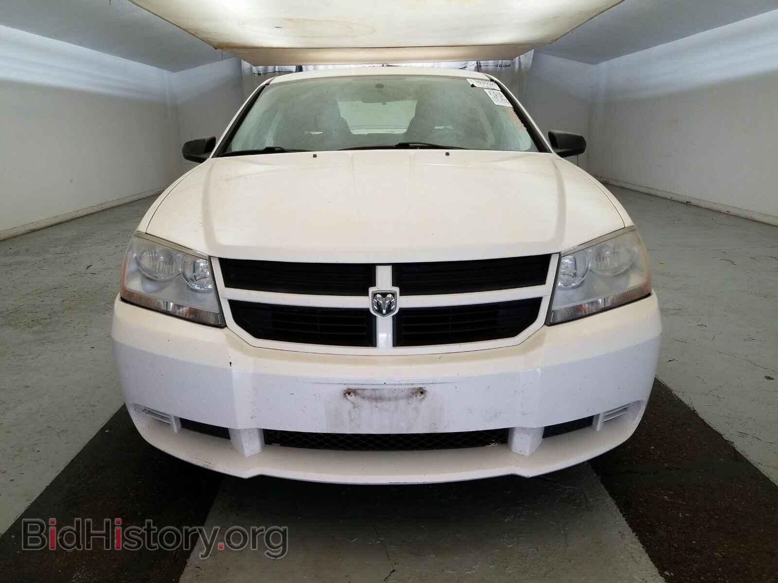 2010 Dodge Avenger - VIN: 1B3CC4FB8AN200571 - Фото 2