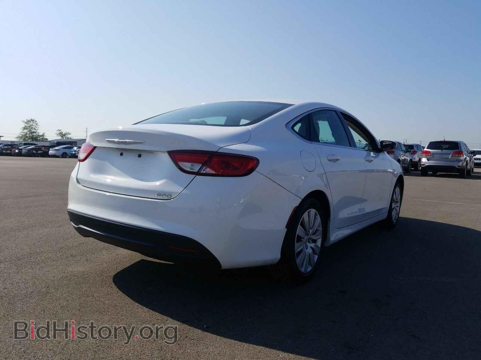 2016 Chrysler 200 - VIN: 1C3CCCFB1GN123998 - Фото 2